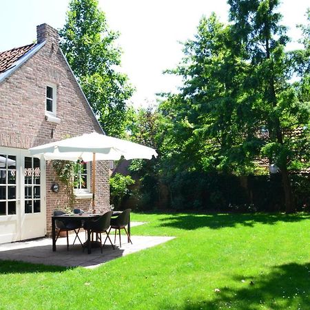 B&B Het Huijsje Woudrichem Exterior foto
